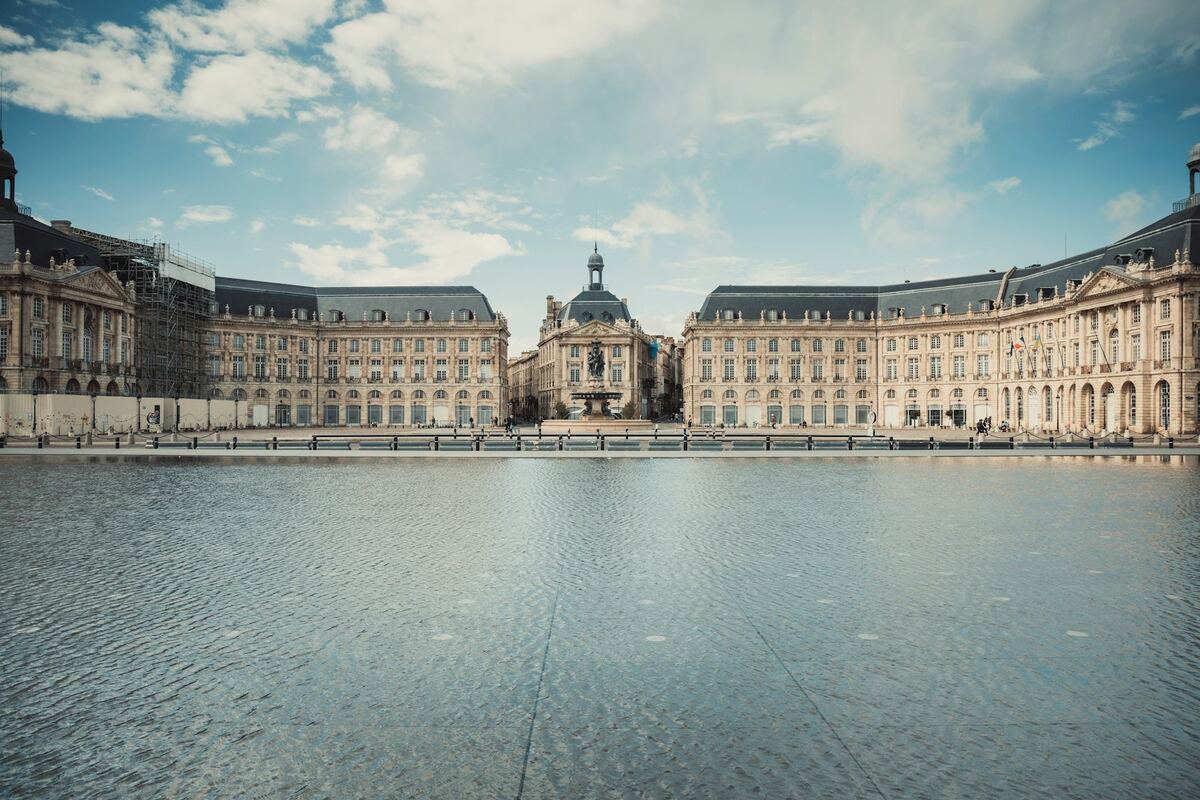 La place de la Bourse et son reflet dans le miroir d'eau, Bordeaux